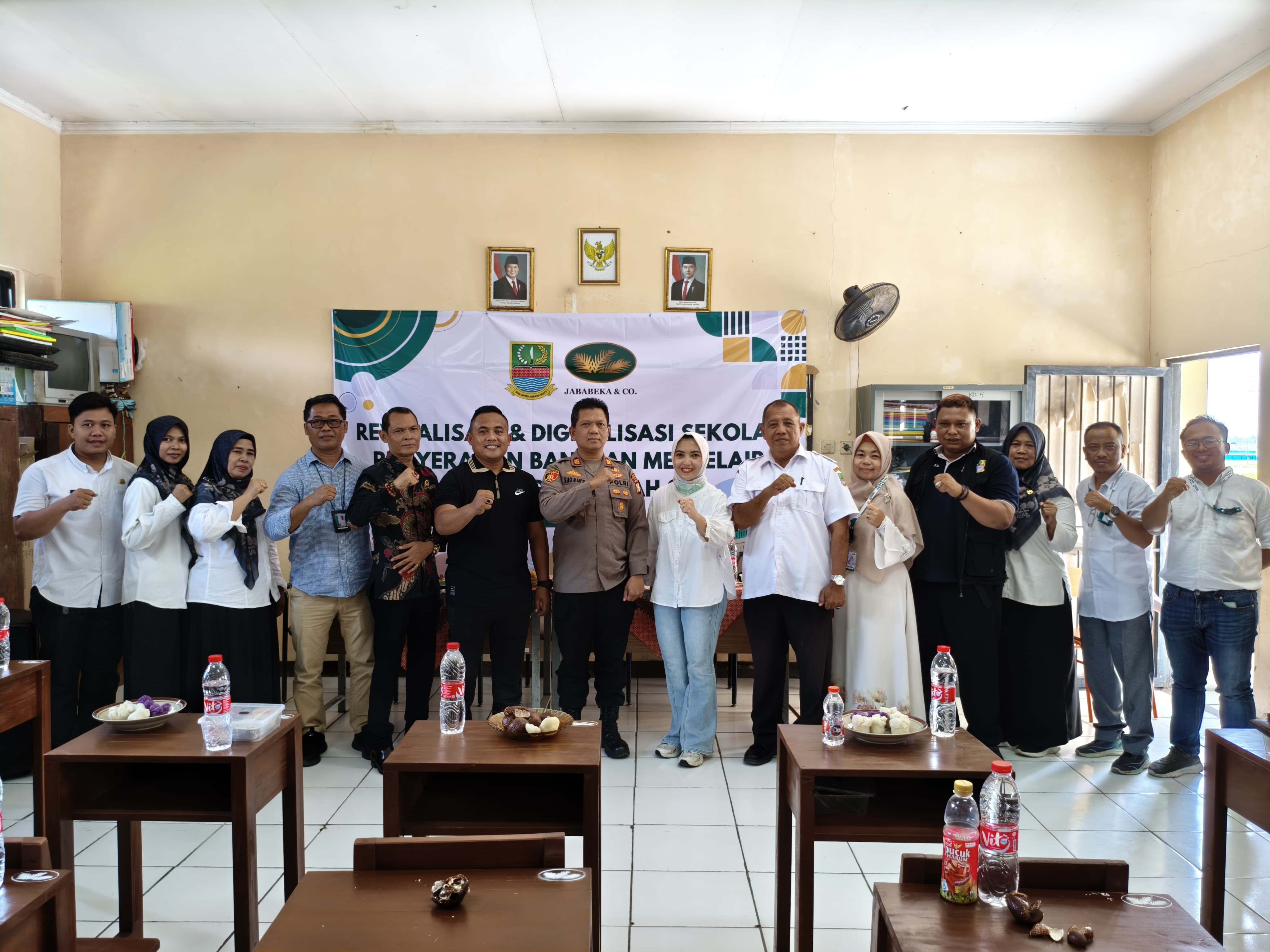 Pemberian Bantuan Mebeleur