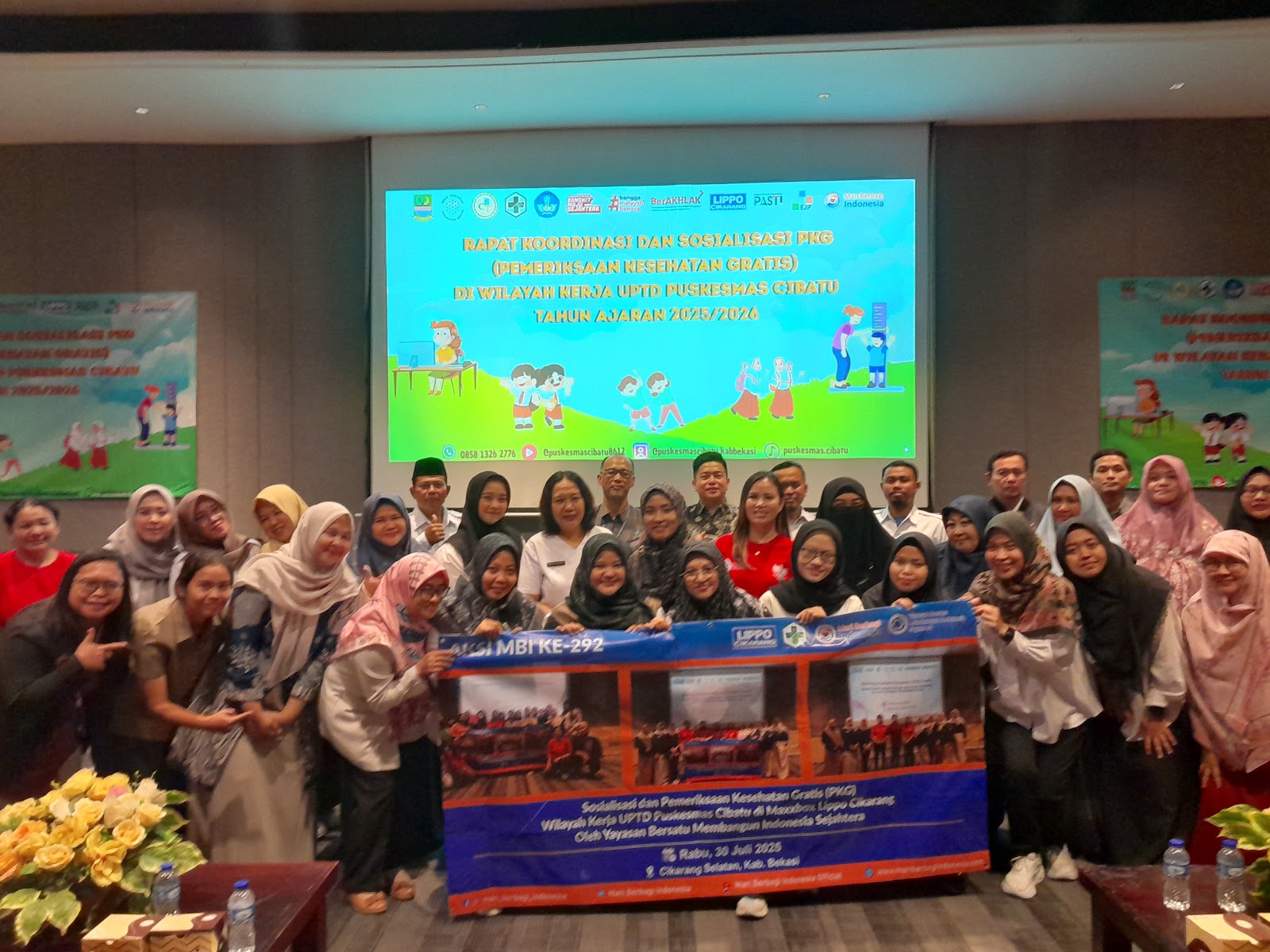 SOSIALISASI DAN PEMERIKSAAN KESEHATAN GRATIS WILAYAH KERJA UPTD PUSKESMAS CIBATU  DI MAXXBOX LIPPO CIKARANG OLEH YAYASAN BERSATU MEMBANGUN INDONESIA SEJAHTERA